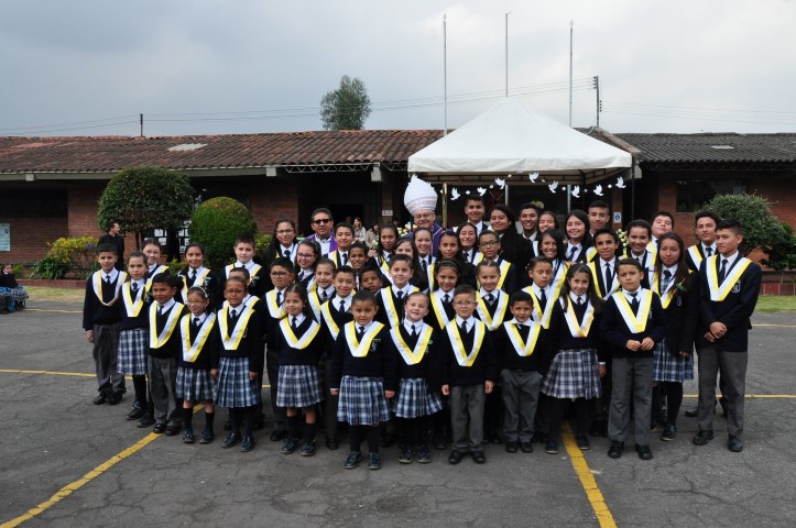 “Mi Espíritu Se Rejuvenece Gracias A La Fuerza Y Alegría De Su Juventud”: Monseñor Fabio Suescún Mutis, En El Colegio Liceo Santa Bárbara.