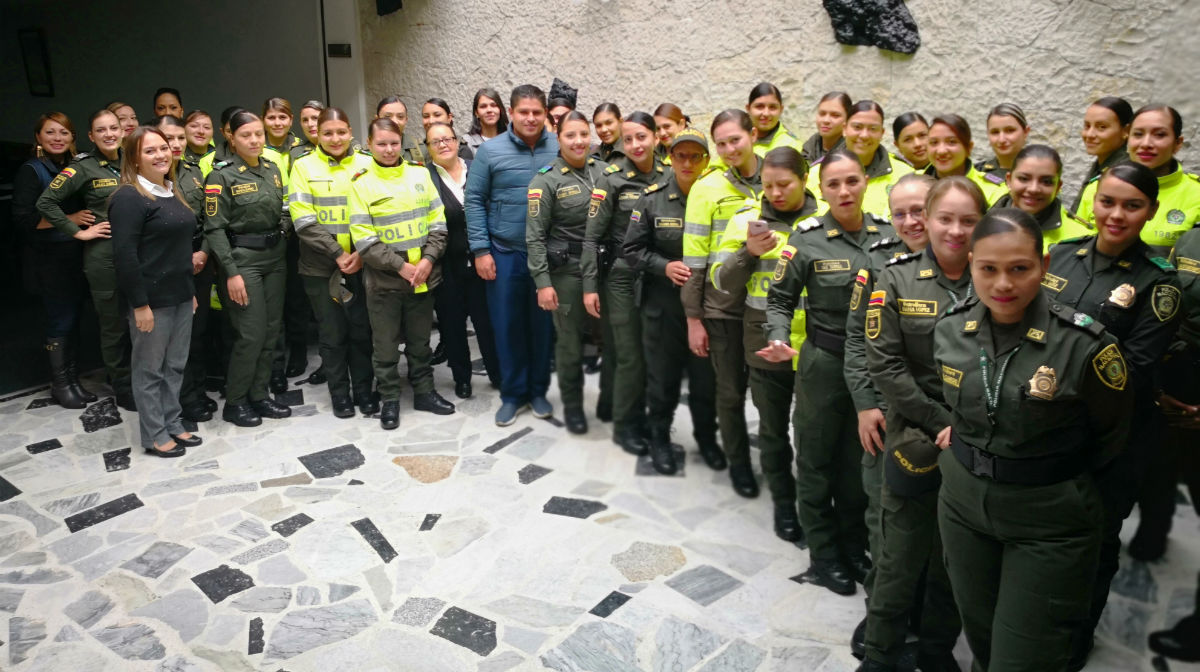 Mujeres A Otro Nivel En El Obispado Castrense